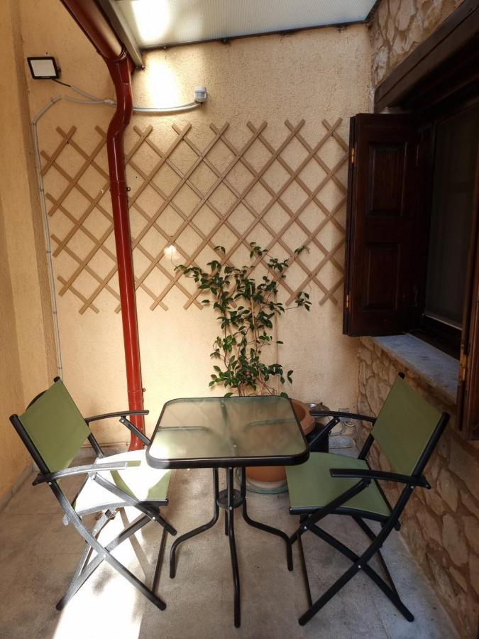 Ari'S Apartment Αράχωβα Εξωτερικό φωτογραφία